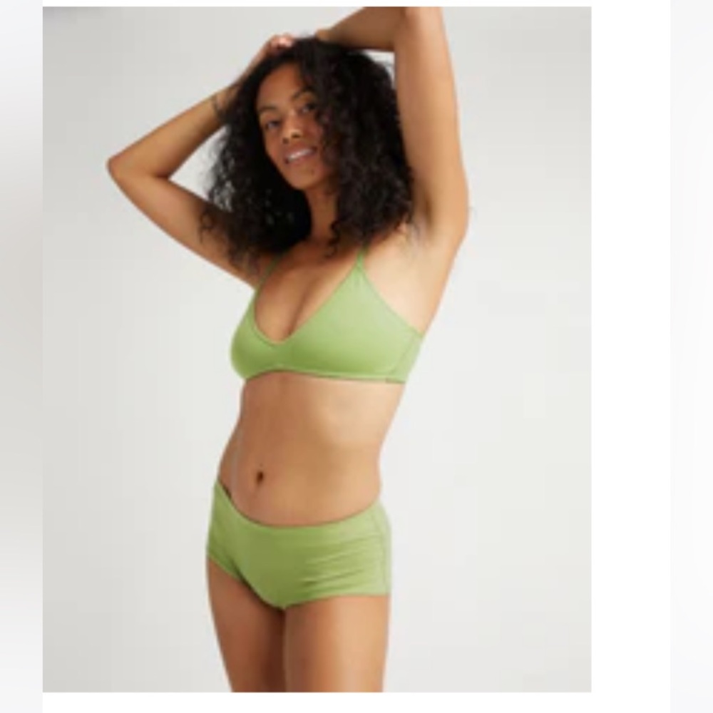 NWT Richer Poorer Lyocell Boyshort in Green Lawn